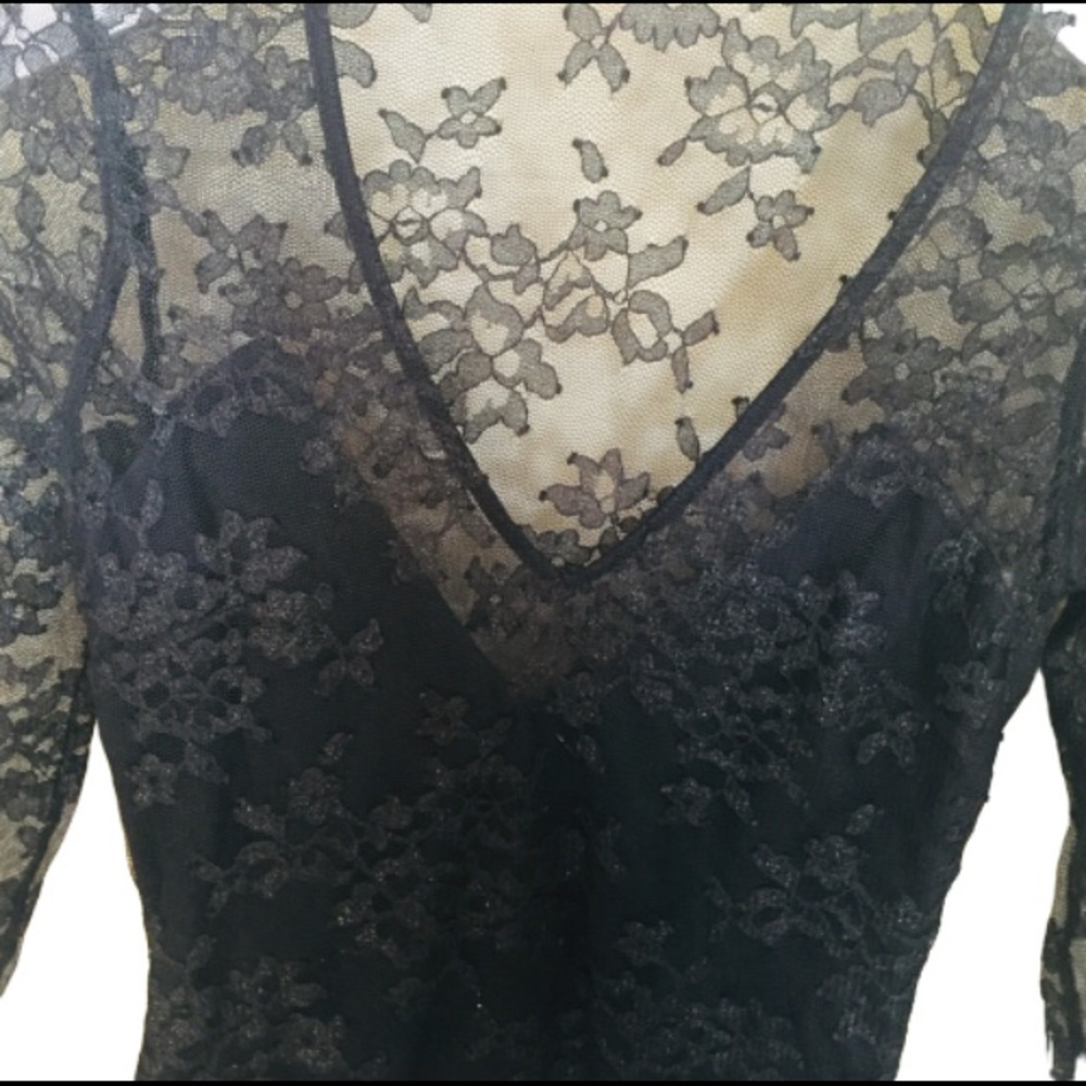 EXPRESS V Cut Long Sleeve Cocktail Dress With Lace Overlay Black Size Small - Picture 8 of 9